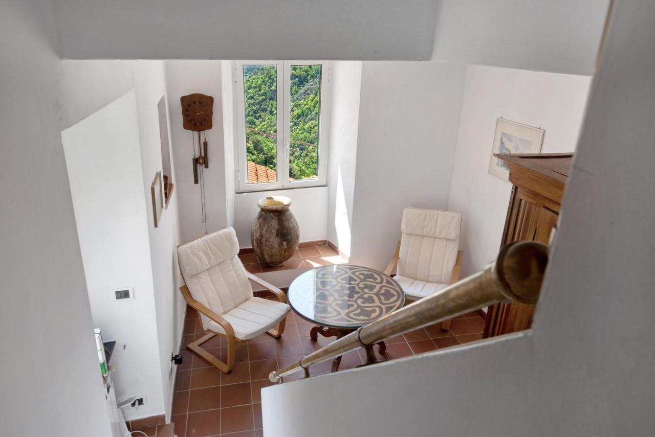 Cottage Con Vista Mare โซอาลยี ภายนอก รูปภาพ