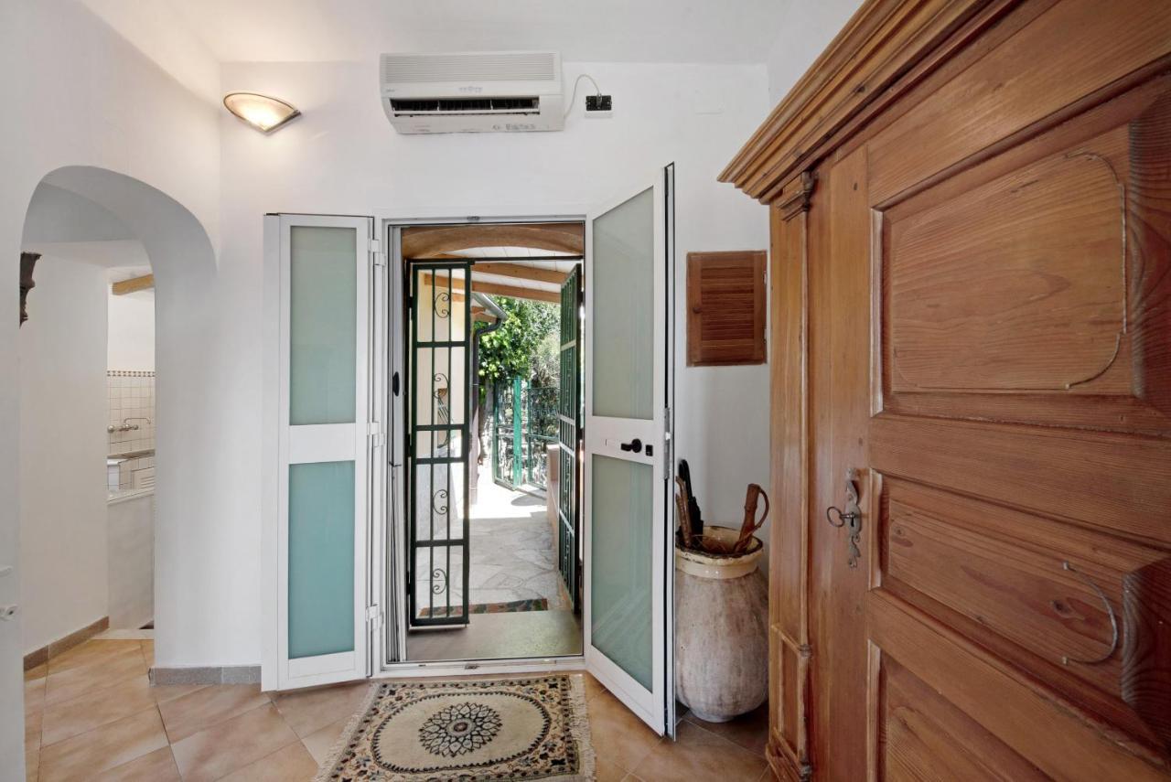 Cottage Con Vista Mare โซอาลยี ภายนอก รูปภาพ