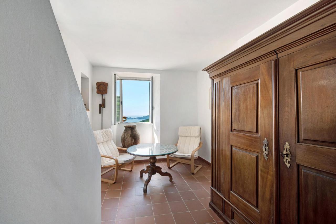 Cottage Con Vista Mare โซอาลยี ภายนอก รูปภาพ